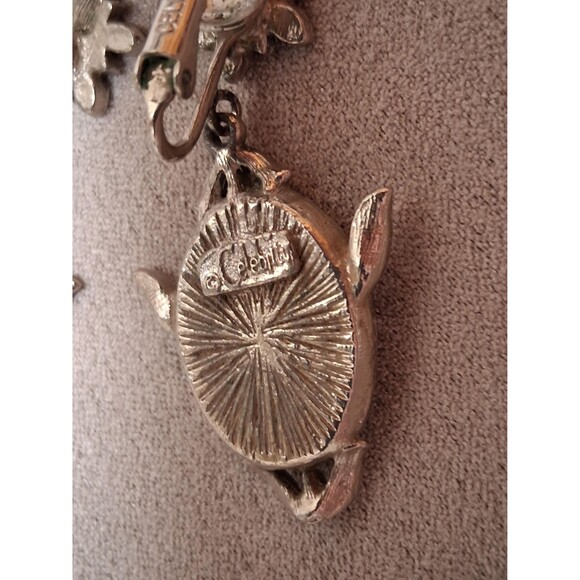 Vintage Celebrity Foil Glass Dangle Earrings - Picture 7 of 7